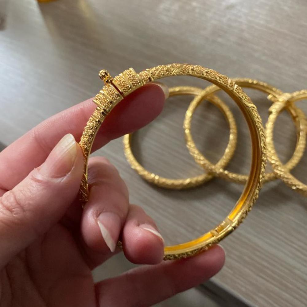 Pulsera Conjunto de brazaletes de color oro etíope