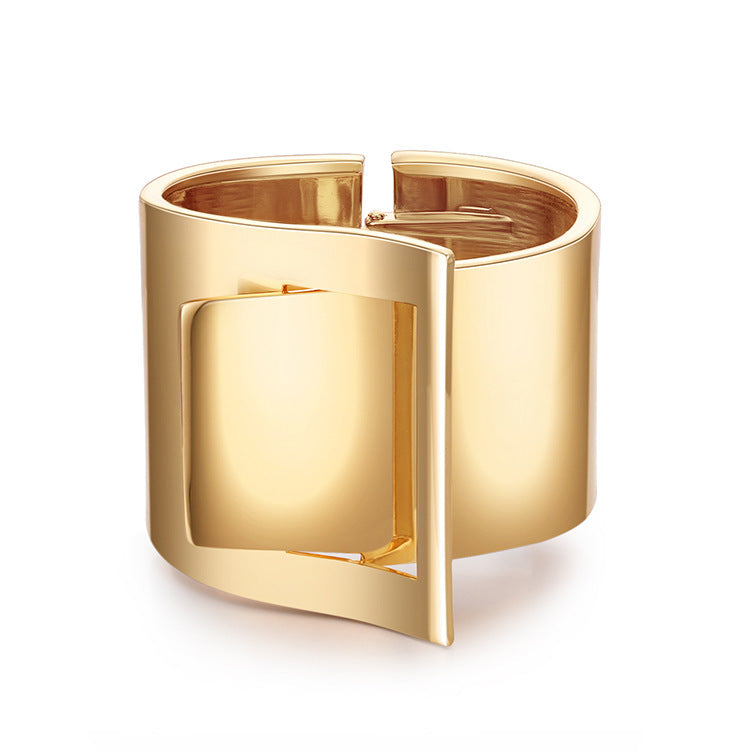 Wide Edge Gold Plated Bracelet with Geometric Buckle – Shiny and Modern