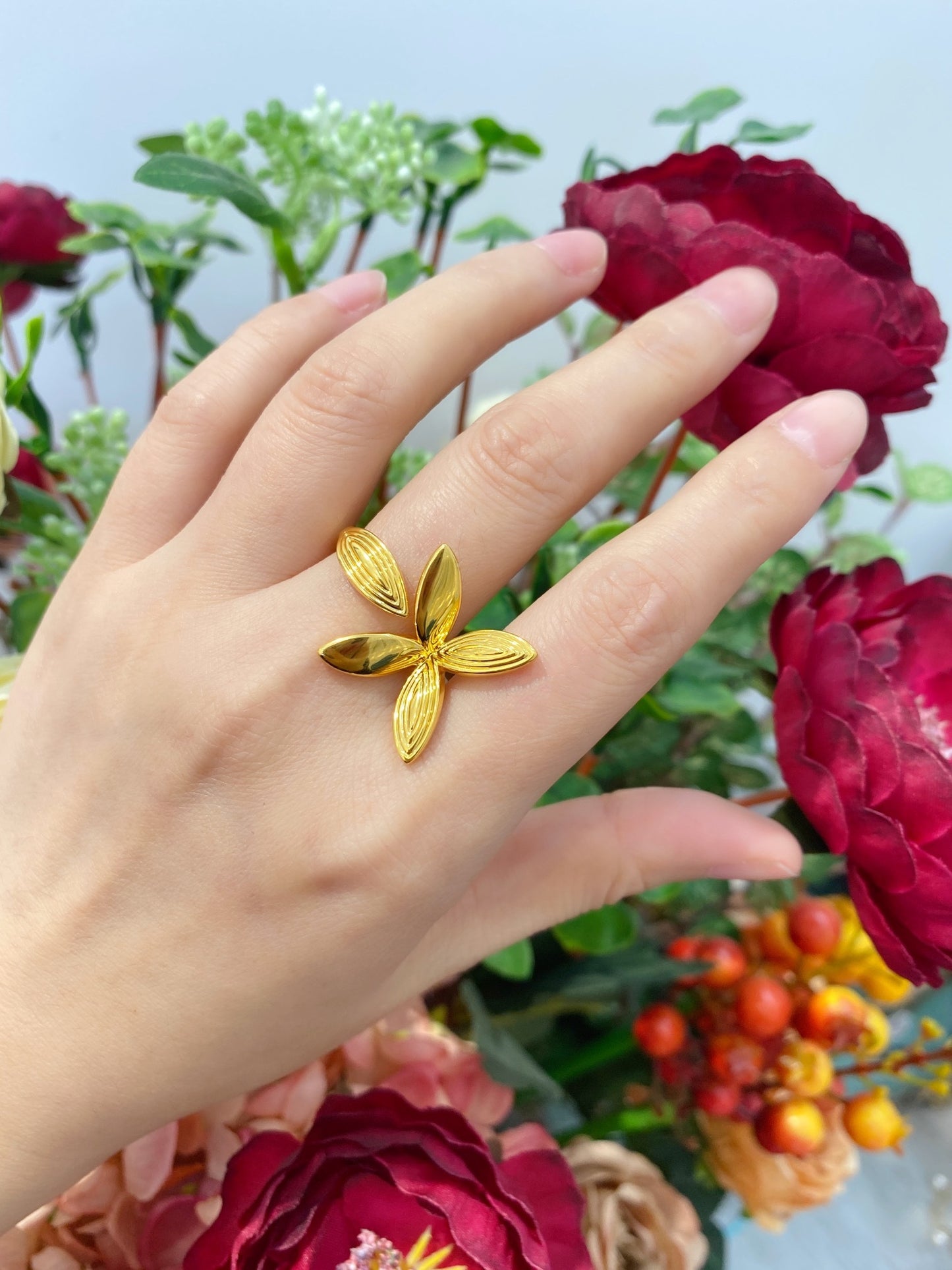 999 pure gold butterfly flower ring – elegance made of pure gold