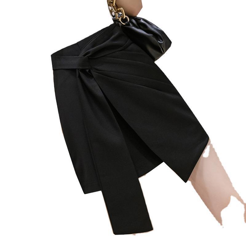 High-Waist A-Line Fashion Skirt in Black
