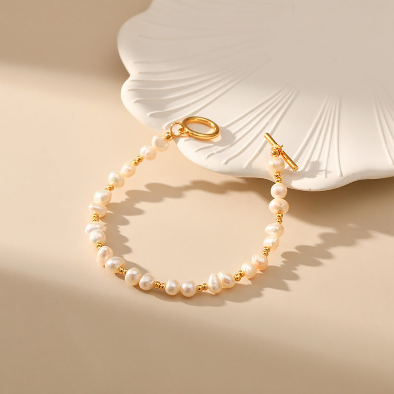 Elegantes Handgemachtes Armband mit Natürlichen Süßwasserperlen