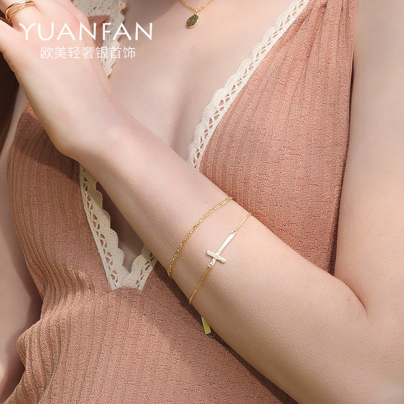 Pulsera Cruzada Chapada En Oro 18K
