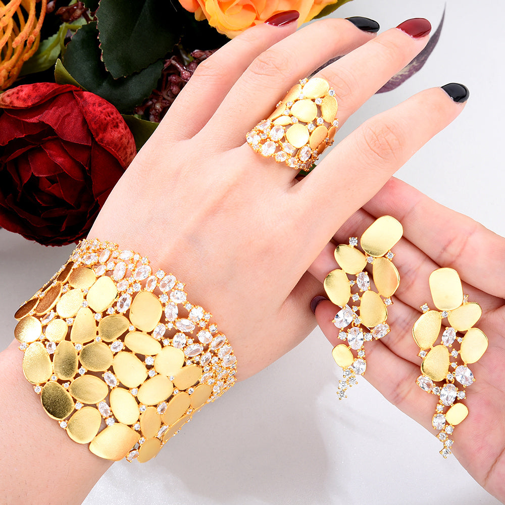 New Fashion, New Nobel Luxury Bangle Earrings Ring Set