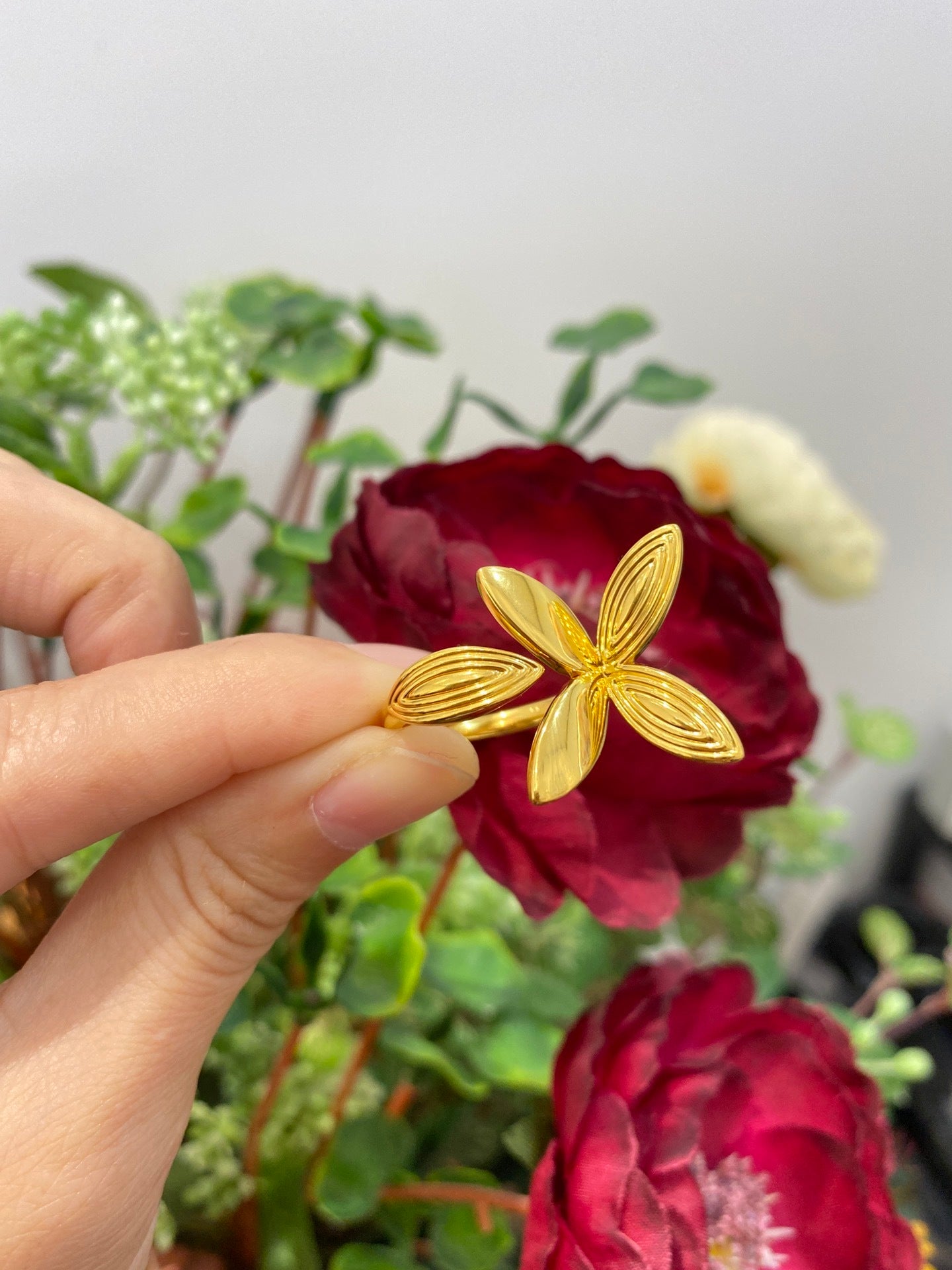 999 pure gold butterfly flower ring – elegance made of pure gold