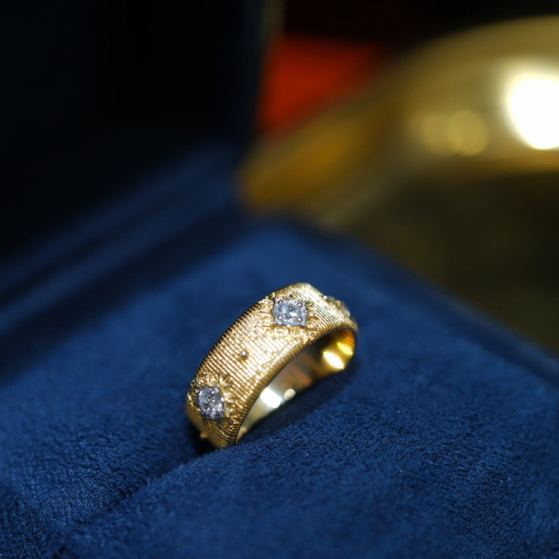 Antique Silver Gold Ring with Cubic Zirconia - Retro Charm for Men and Women
