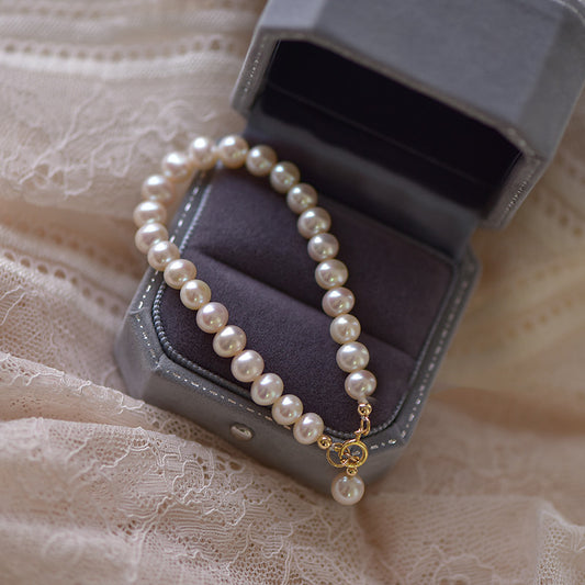 14K Gold Bracelet with Natural Pearl
