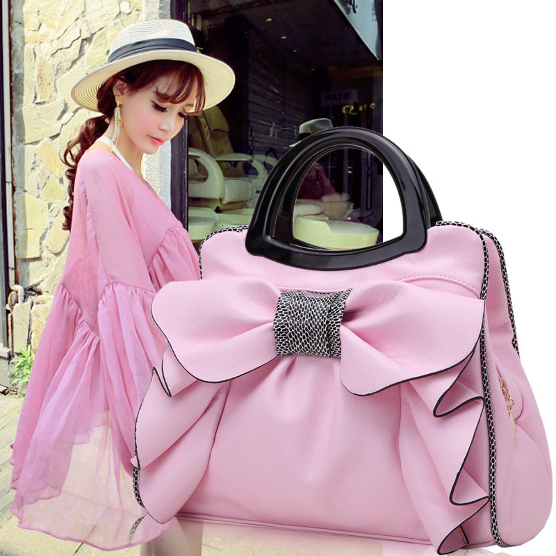 Bolso de mano de diseñador para mujer, bolso de hombro retro con relieve floral para bodas y ocasiones especiales 