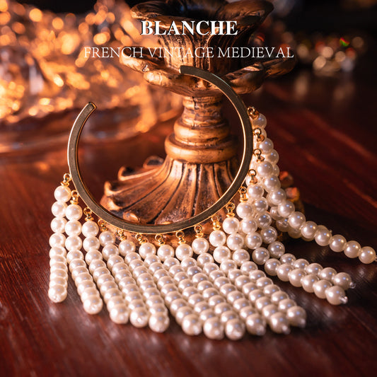 Pulsera Retro Elegante de Cuentas de Vidrio con Borlas - Gracia y Estilo 
