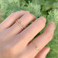18K Gold Damenring – Krone aus Roségold mit Diamantoptik