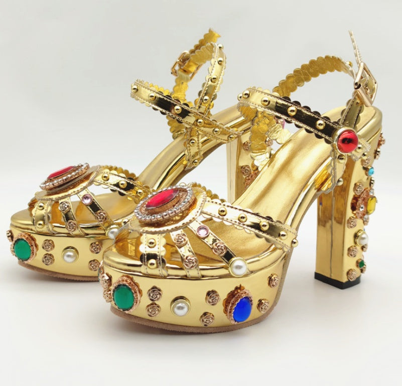Goldene Barock High Heel Sandaletten mit Spiegelglanz