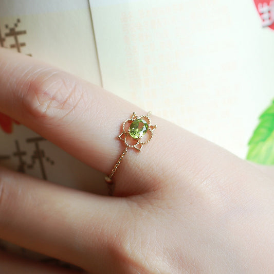 9K Gold Adjustable Chain Ring with Natural Peridot – Elegance in Green