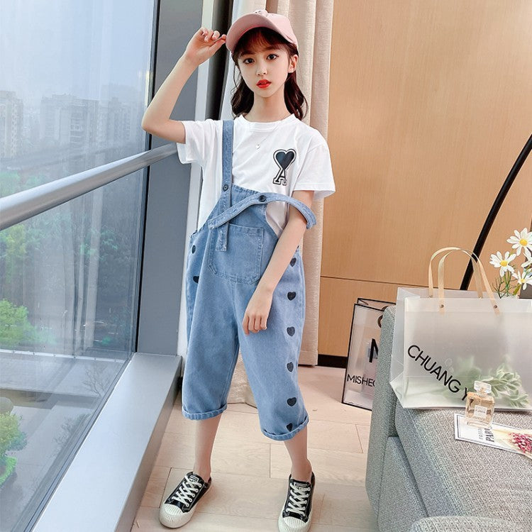 Trendy Baumwoll-T-Shirt und Denim-Latzhosen-Set für Mädchen – Zweiteiliger Kinderanzug