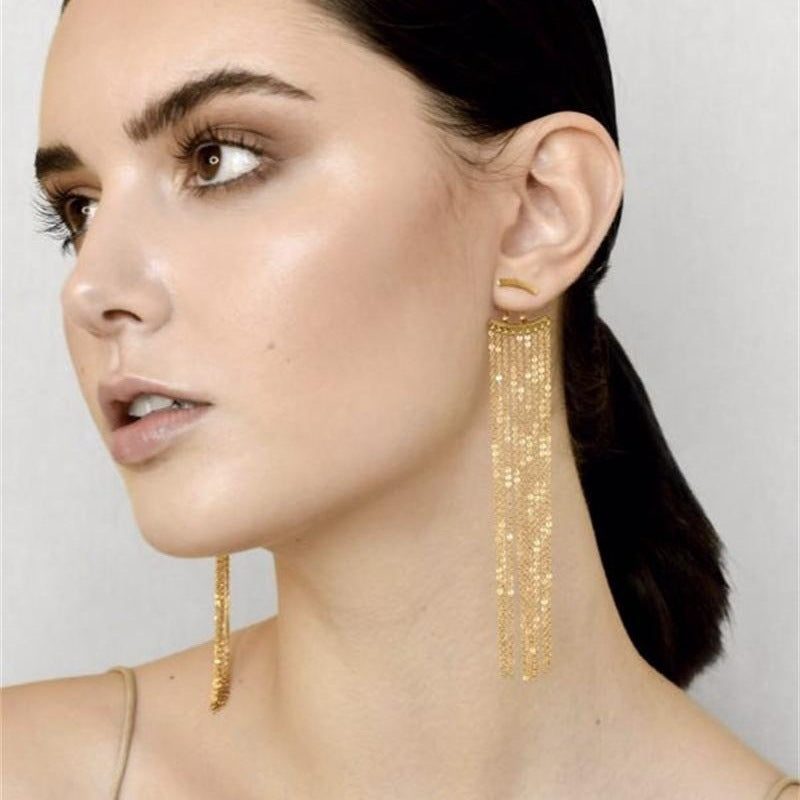 Pendientes largos con borlas bañados en oro