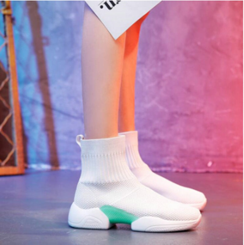 Trendy high-top sneakers for women – stylish, comfortable and versatile