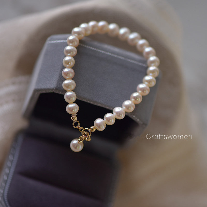 14K Gold Bracelet with Natural Pearl
