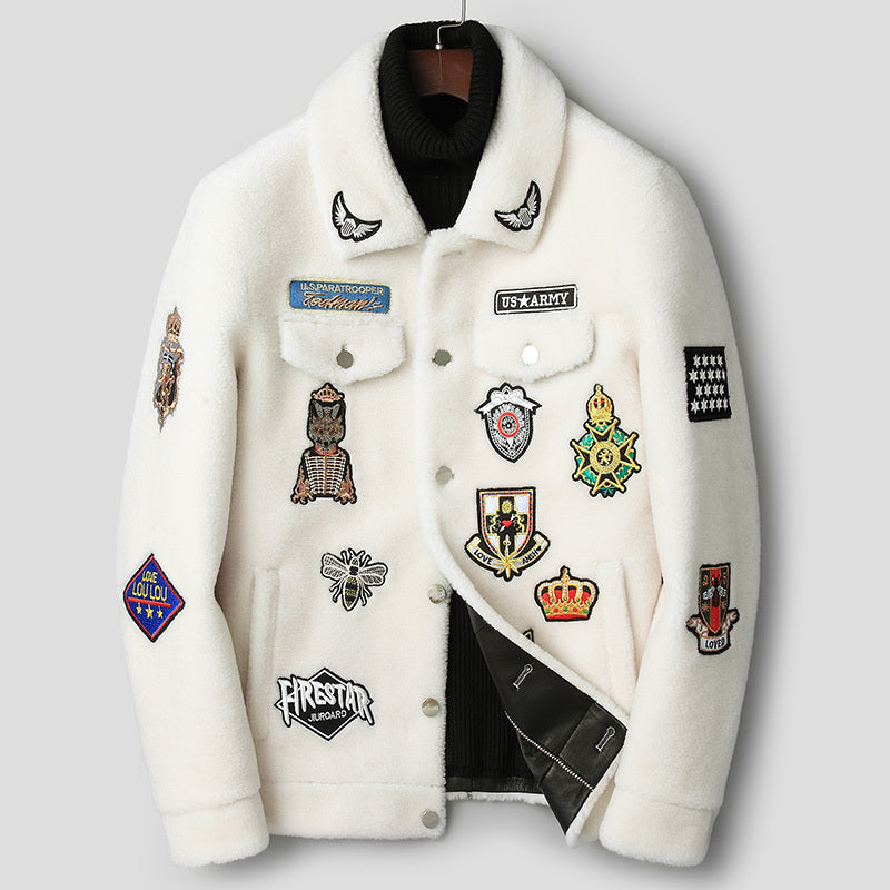 Fashionable white lambskin jacket with grain structure