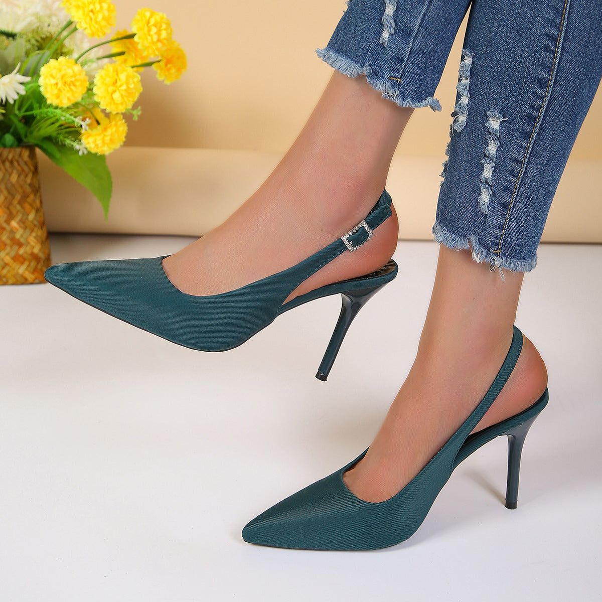 Elegant slingback stiletto pumps – summery high heels for women with style