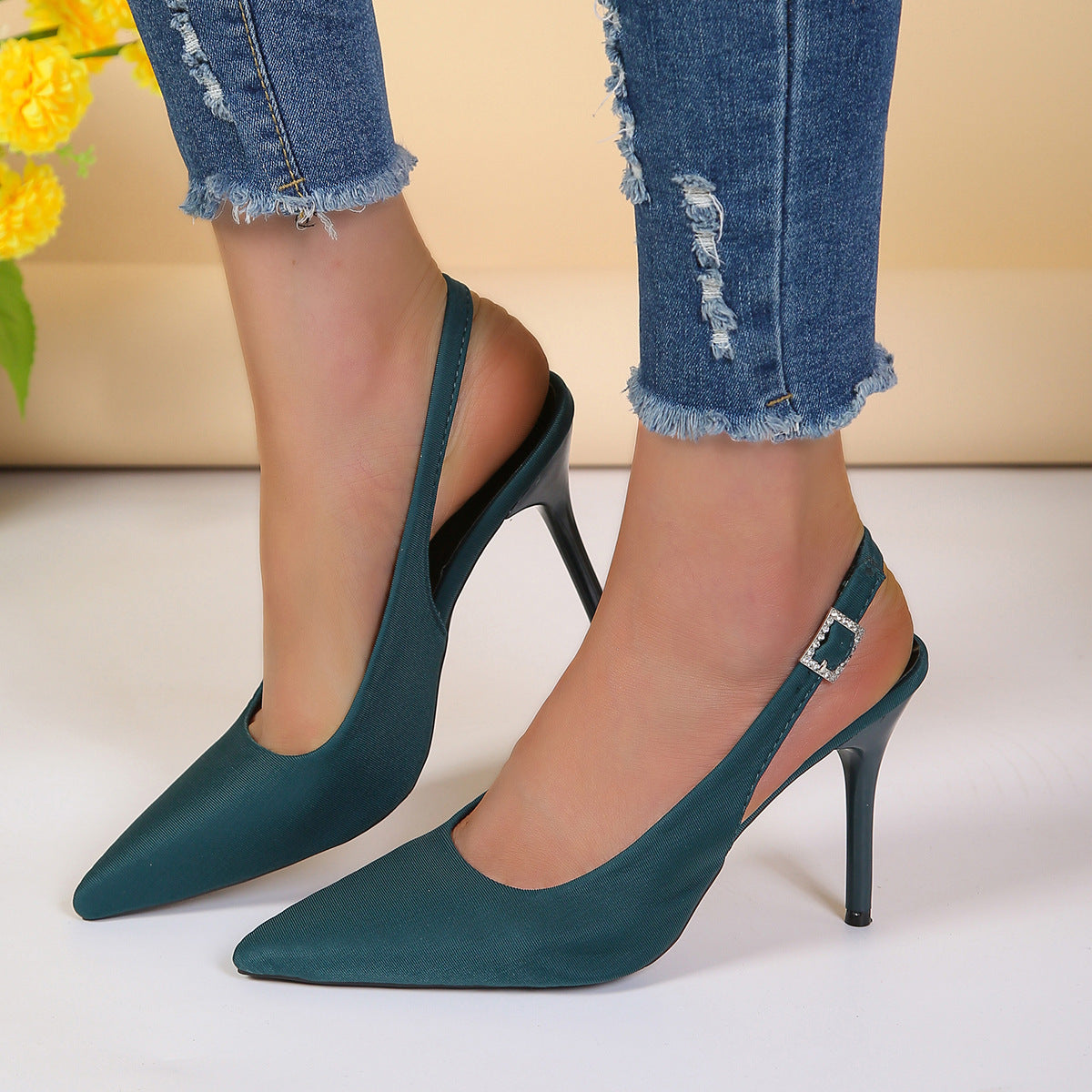 Elegant slingback stiletto pumps – summery high heels for women with style