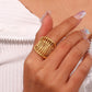 Damen-Goldring im Kreuzflecht-Design – Stilvoll und Modern