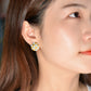 Pendientes artesanales cepillados y trenzados a la moda con personalidad de diamantes de oro de 18 quilatesPendientes artesanales cepillados y trenzados a la moda con personalidad de diamantes de oro de 18 quilates