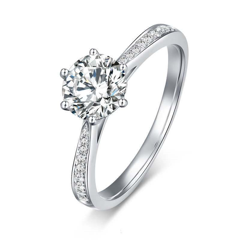 Ladies' ring with moissanite - elegance and simplicity in K-gold look
