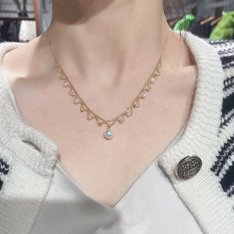 Aurora Japanische 18K Gold Spitzen-Perlen-Halskette