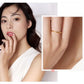 18K Goldring mit Farbakzent – Schlichte Eleganz