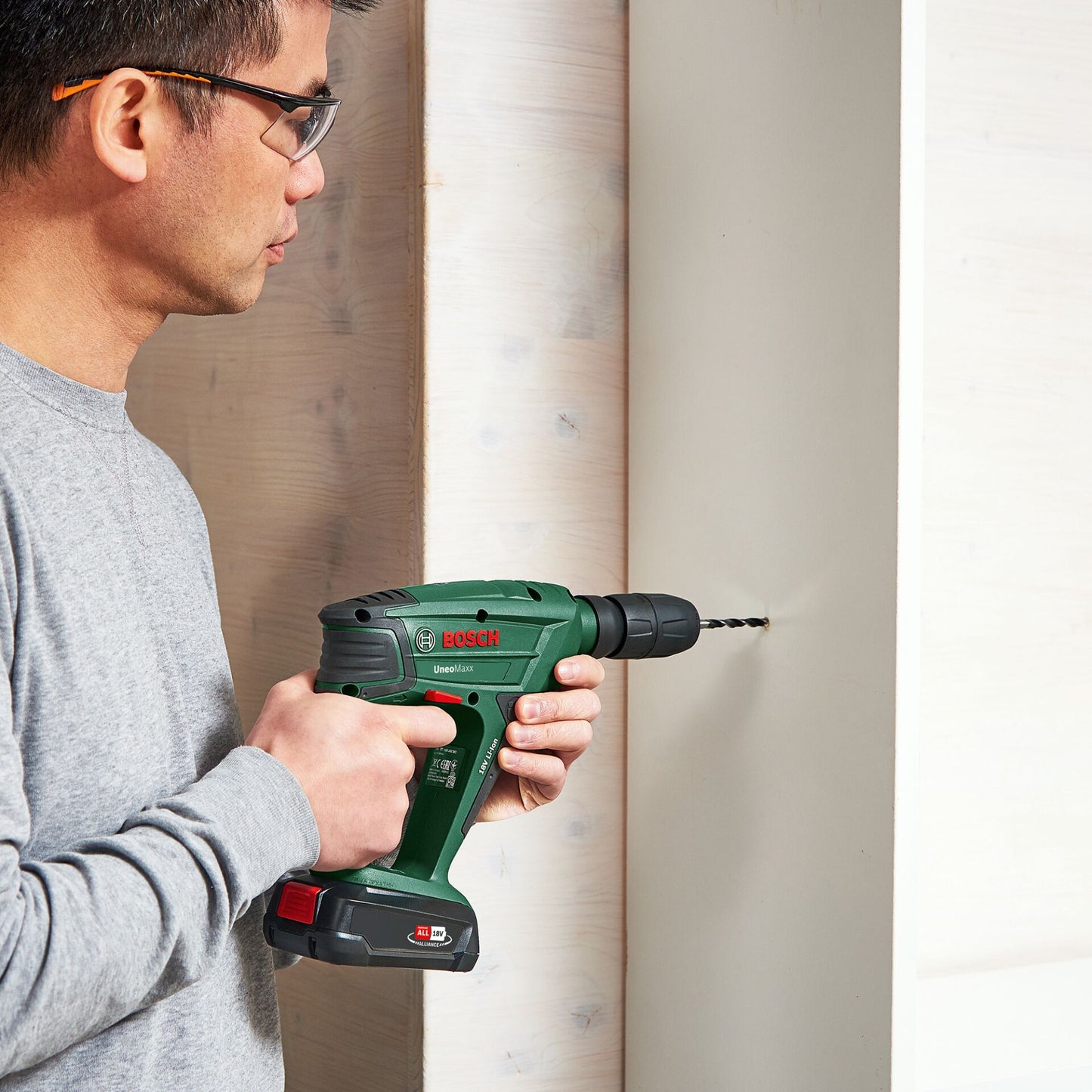 Bosch UNEO Maxx Akku-Bohrhammer 3-in-1 Mit 2 Akkus