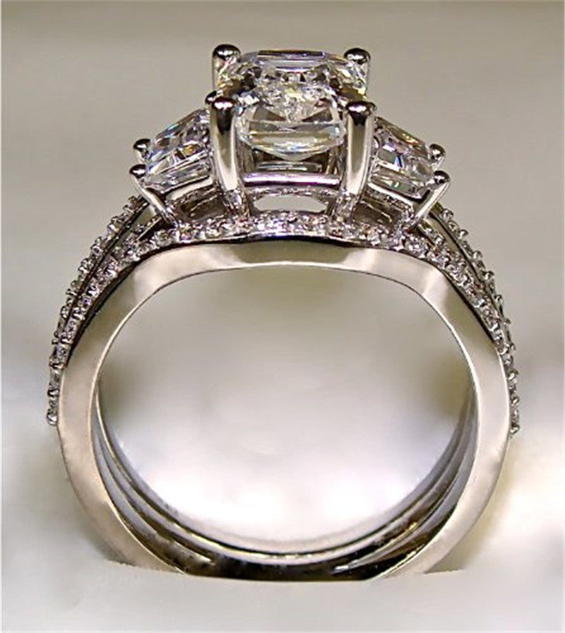 Vintage 10K White Gold Ring with 3 Carat Lab Diamond – Elegance and Luxury