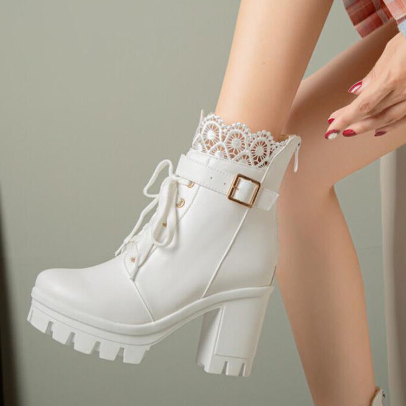 Elegant lace-up ankle boots with square heel – stylish and comfortable for women