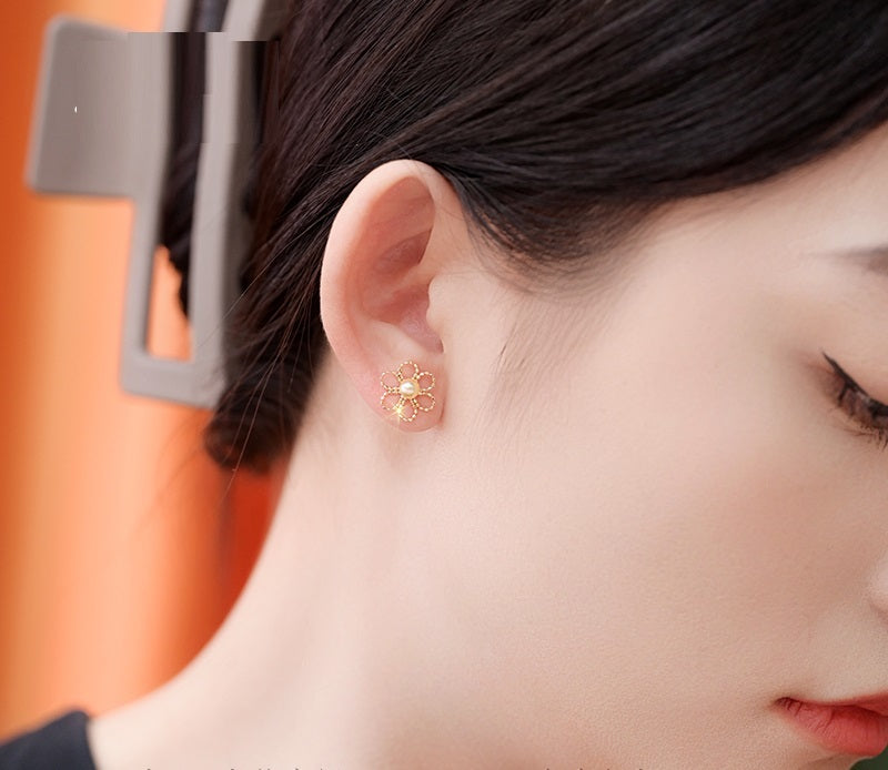 Nuevo diseño de lujo Pendientes premium de perlas de encaje de oro de 18 quilates
