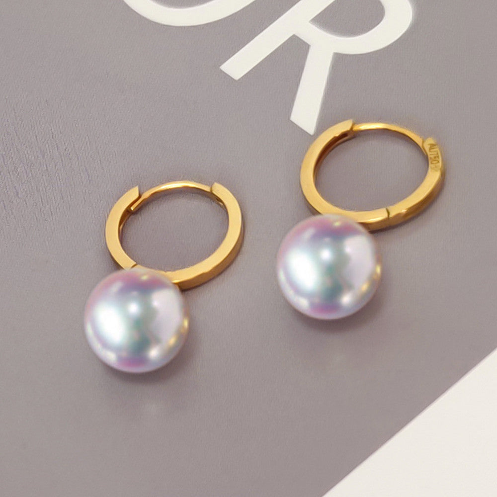 Pendientes de perlas de agua dulce de oro de 18 quilates AU750