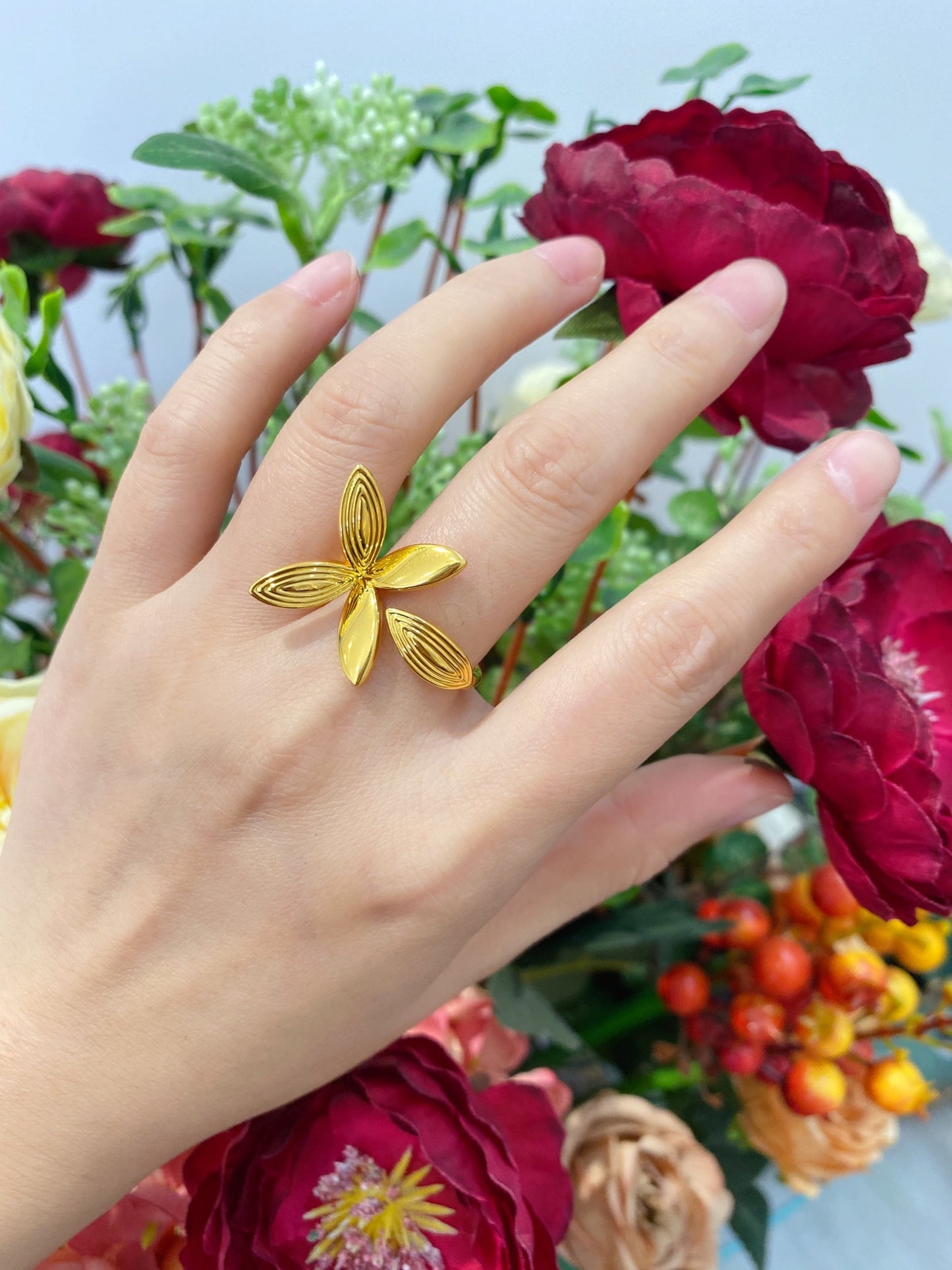 999 pure gold butterfly flower ring – elegance made of pure gold