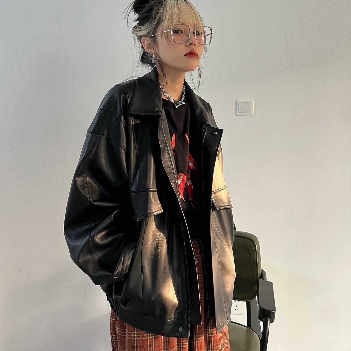 Damen-Lose-Passform-Kurzmantel aus PU-Leder im Retro-Stil