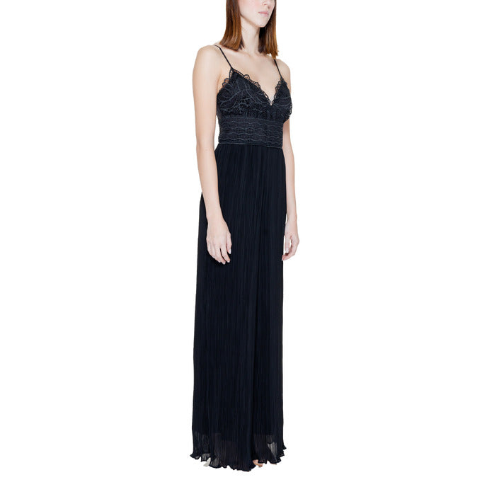 Guess Anzug Damen Schwarz Mit Sweetheart-Ausschnitt